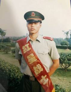 1589447415748582.jpg 军旅照片5.jpg