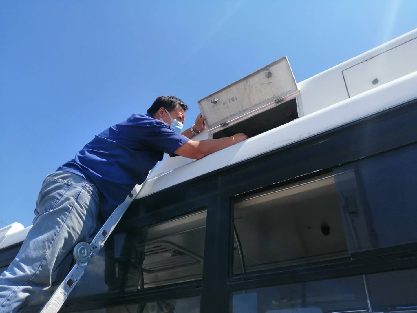 1606319223430720.jpg 彭涛.jpg