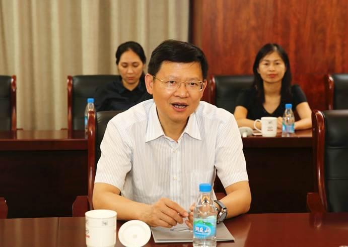 1534057445844973.jpg 说明: F:18.8.8苏州市市长李亚平来访精选d14u9012_副本.jpg