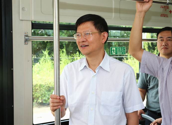 1534057416341184.jpg 说明: F:18.8.8苏州市市长李亚平来访精选d14u8964_副本.jpg