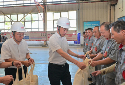 1723100824417989.jpg 慰问2.jpg