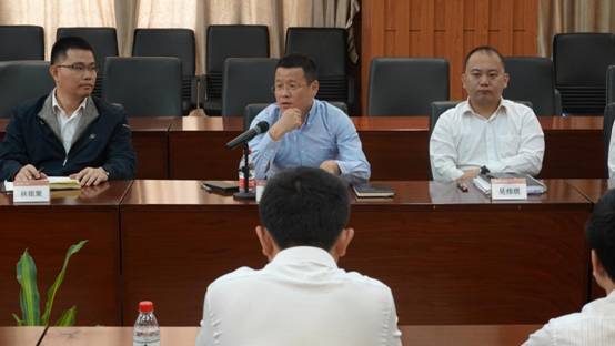 1605605802317752.jpg 座谈会丁总