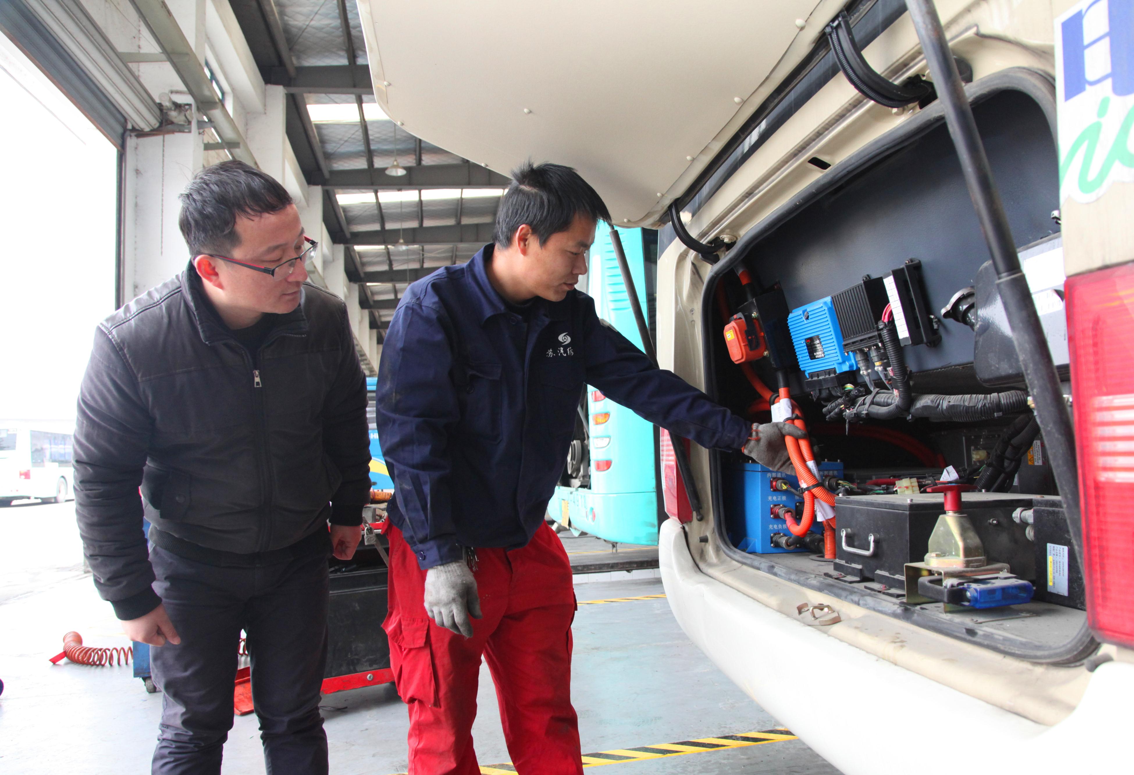 1485406586123423.jpg 海格客车春运2.jpg