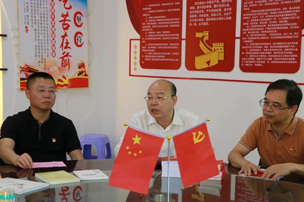 1542956904592281.jpg 说明: C:\Users\user\Desktop\20181121龙海项目临时支部成立揭牌仪式\挑好照片\IMG_2287.JPG