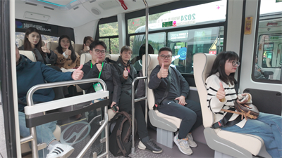 1732238167683705.jpg 点赞中国无人驾驶.jpg