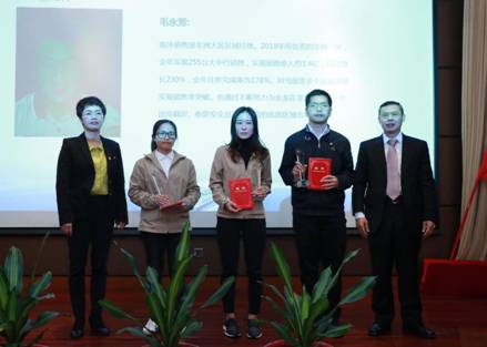 1579318846847815.jpg 金龙杯、金扳手、金帆奖颁奖A